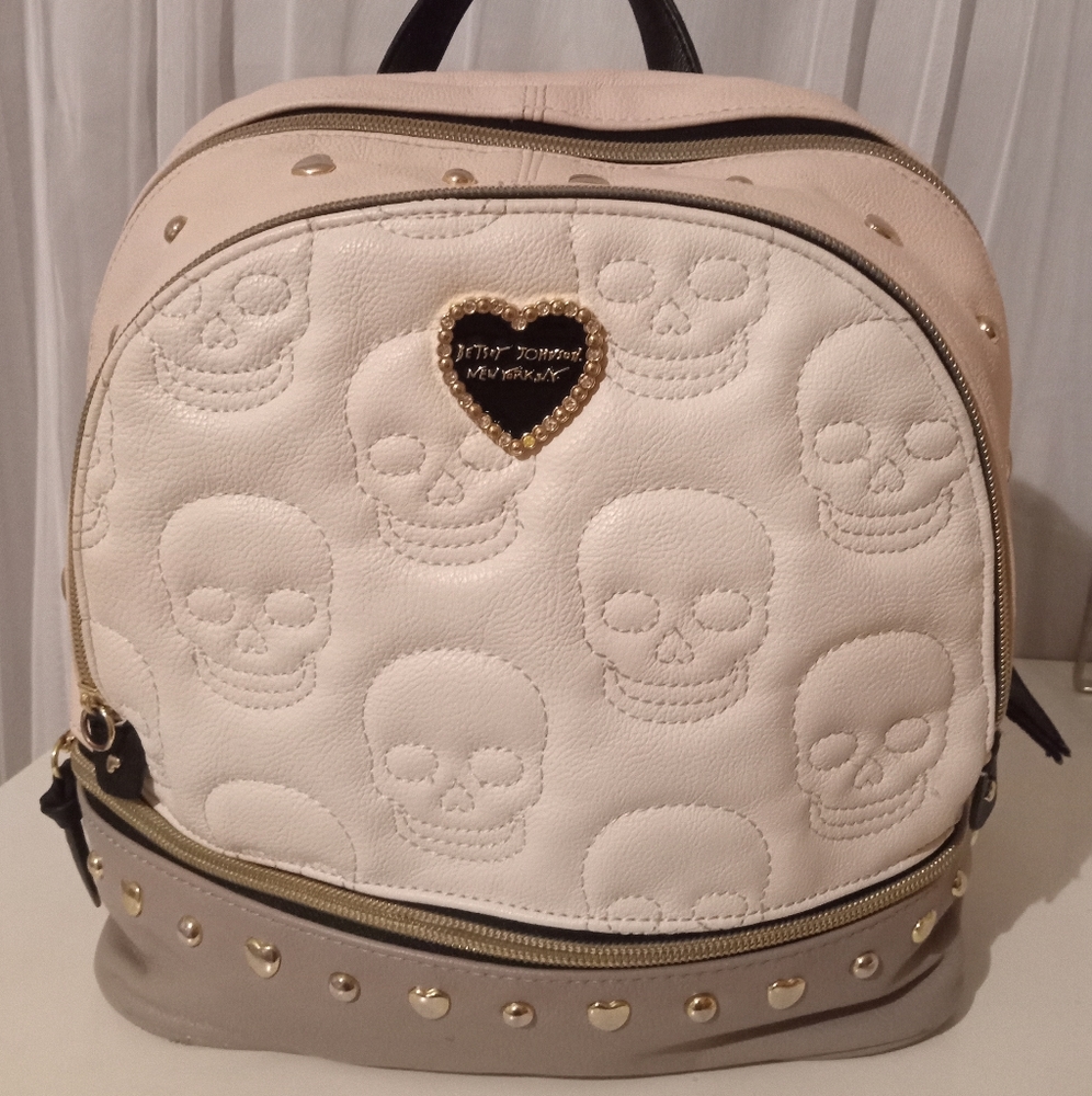 Betsey Johnson skull pink white bag